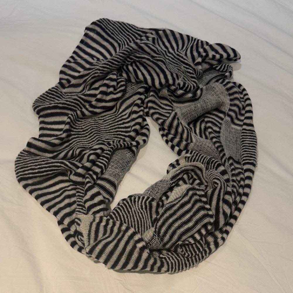 W by Worth Black and White Striped Knit Scarf